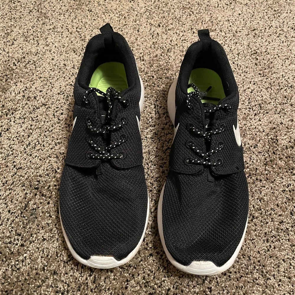 Women’s Nike Rosche